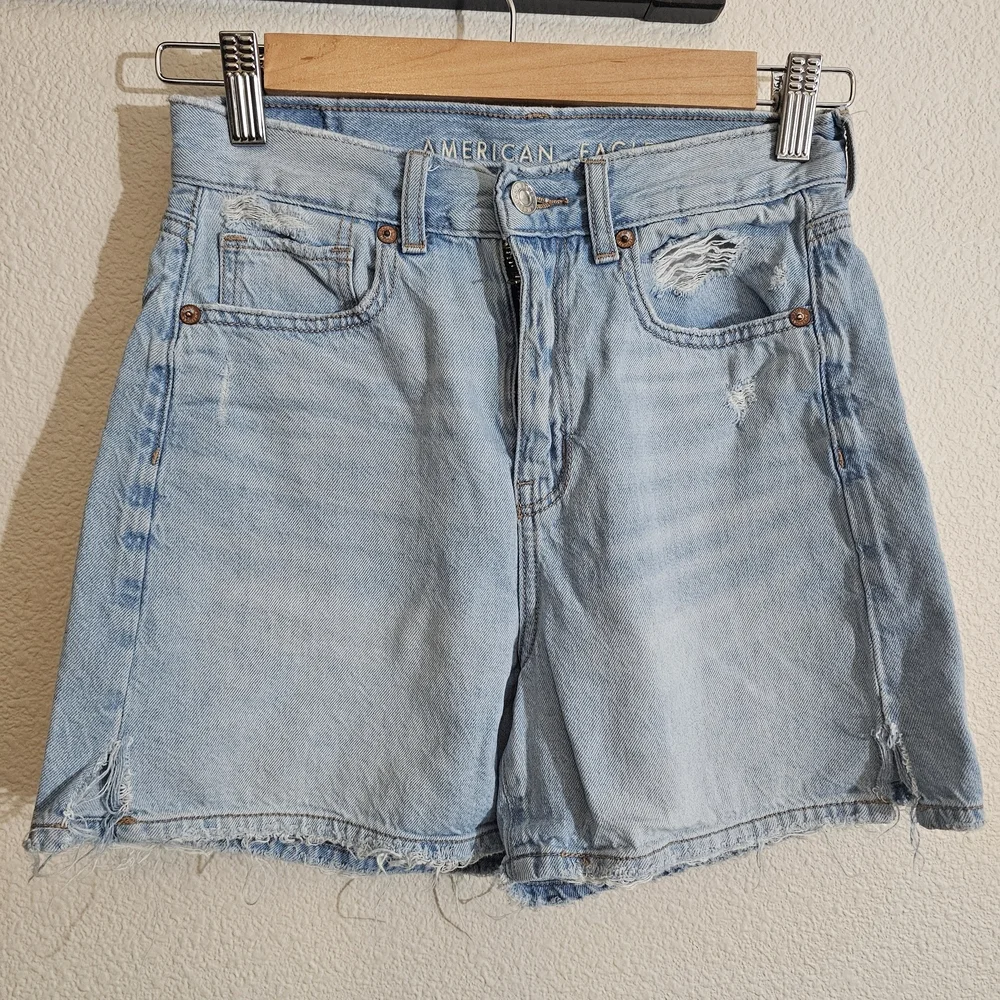 American Eagle Outfitters Higjest Rise Baggy Light Blue Denim Shorts